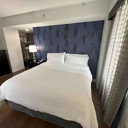 Holiday Inn Express - Dallas Downtown By Ihg Экстерьер фото