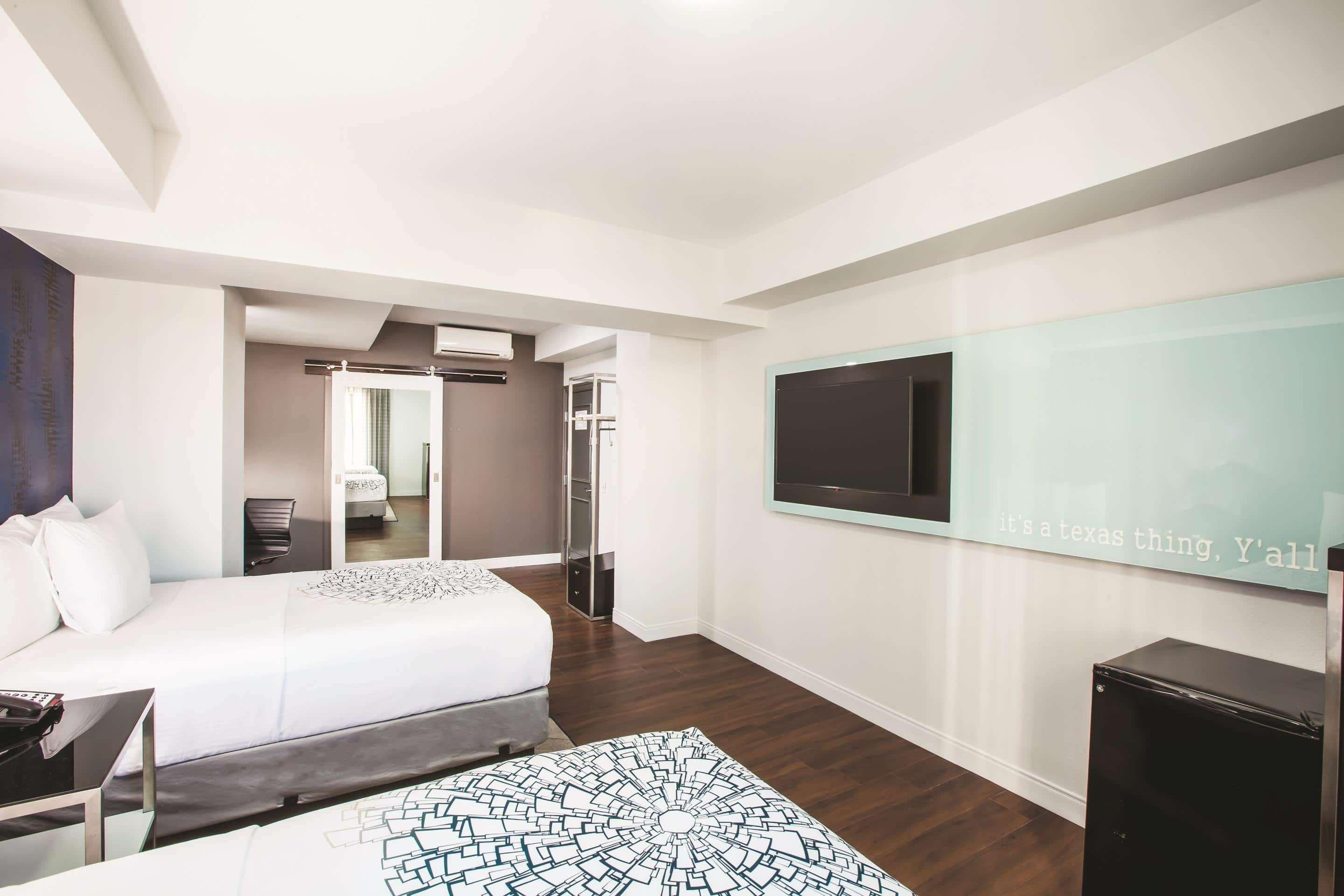 Holiday Inn Express - Dallas Downtown By Ihg Экстерьер фото