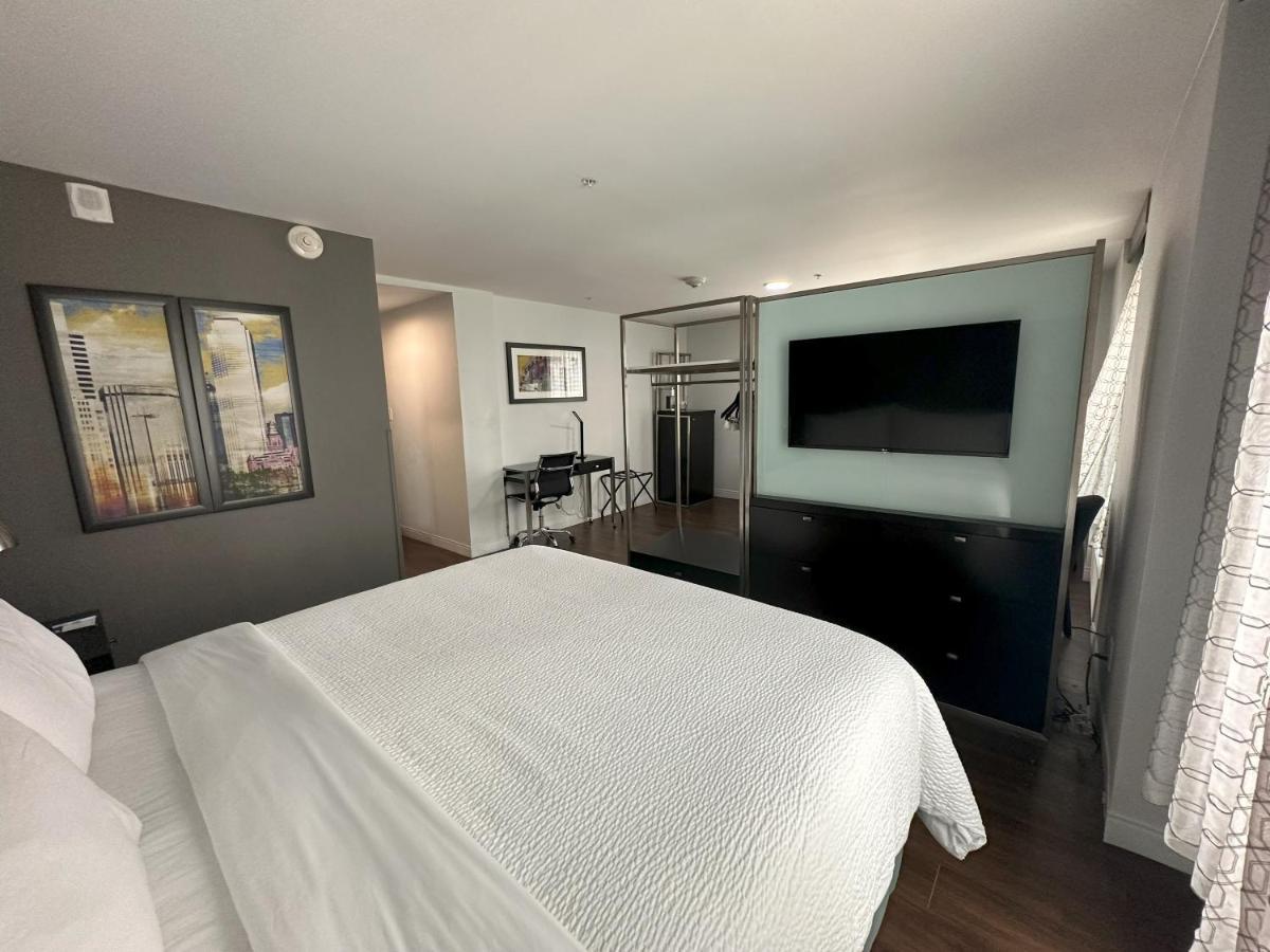 Holiday Inn Express - Dallas Downtown By Ihg Экстерьер фото