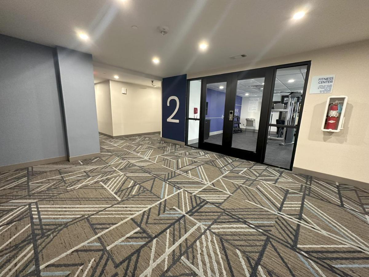 Holiday Inn Express - Dallas Downtown By Ihg Экстерьер фото
