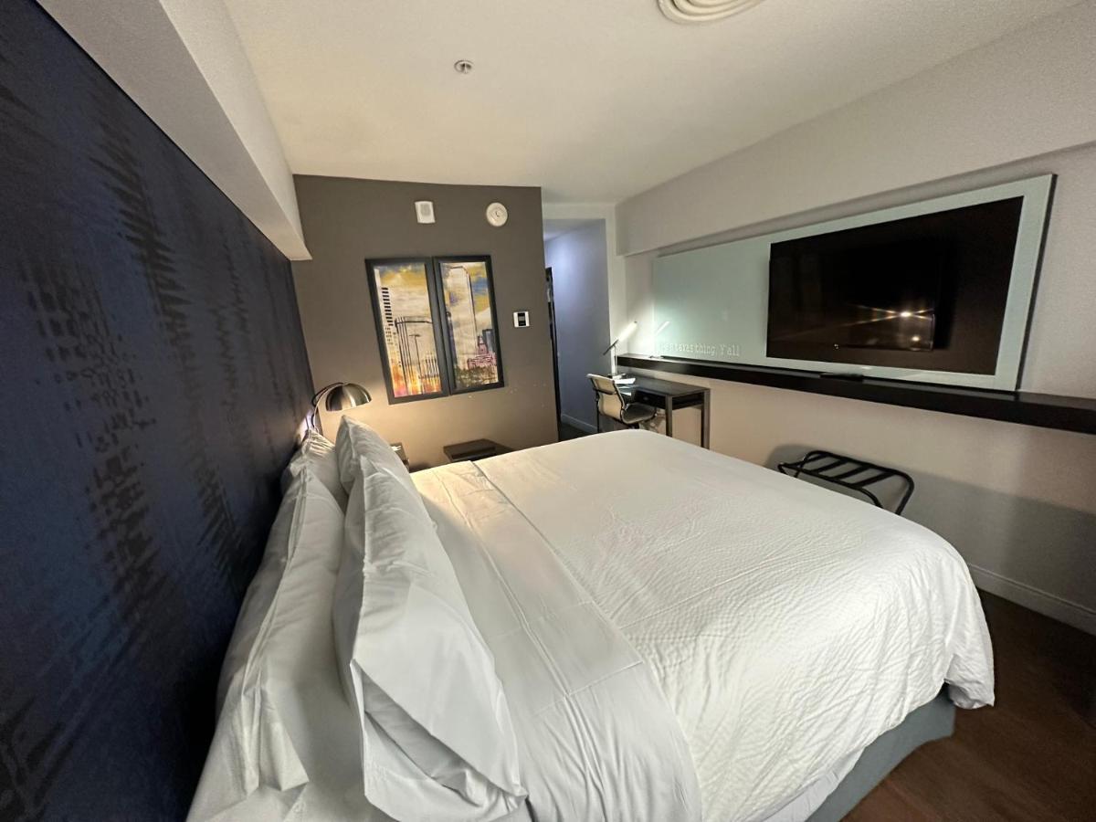 Holiday Inn Express - Dallas Downtown By Ihg Экстерьер фото