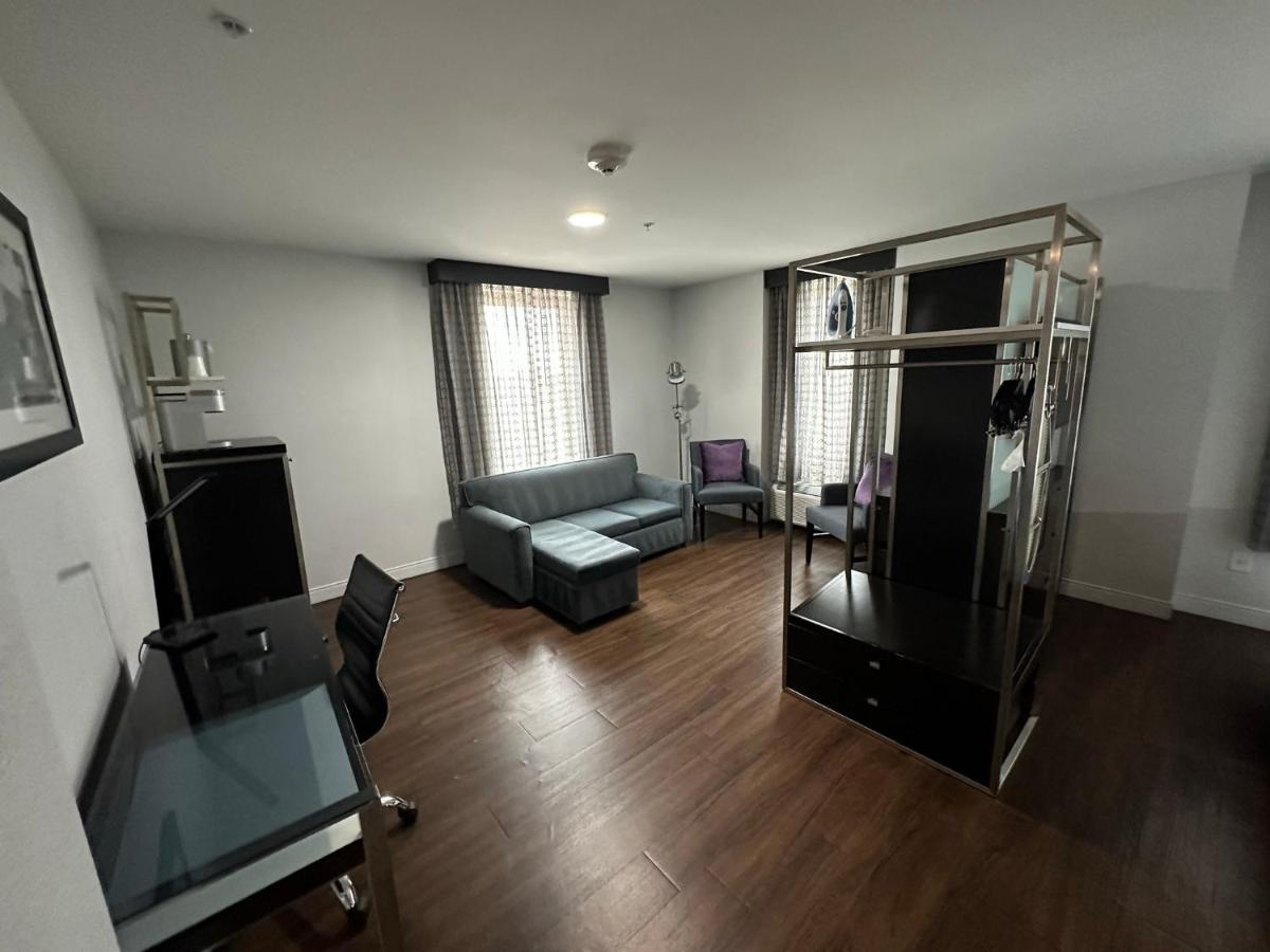 Holiday Inn Express - Dallas Downtown By Ihg Экстерьер фото