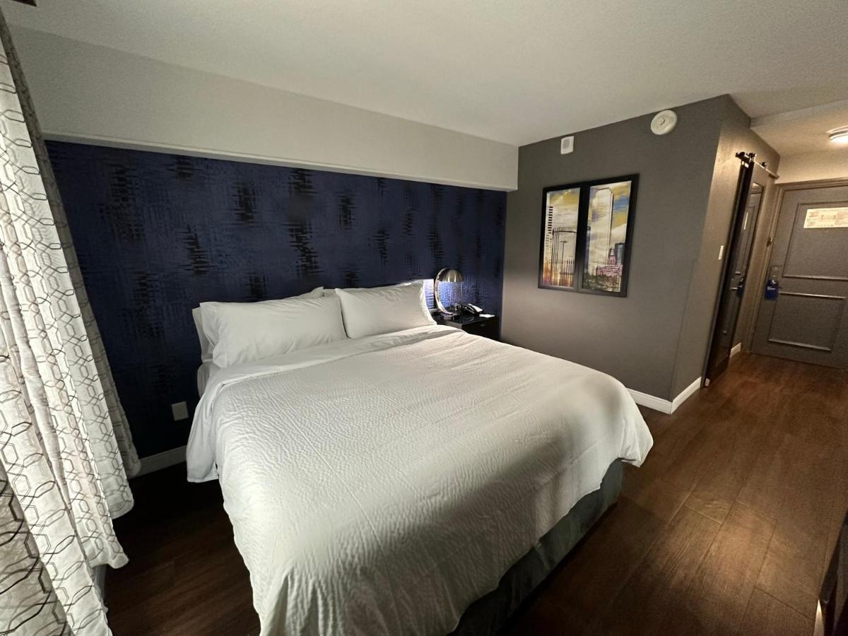 Holiday Inn Express - Dallas Downtown By Ihg Экстерьер фото