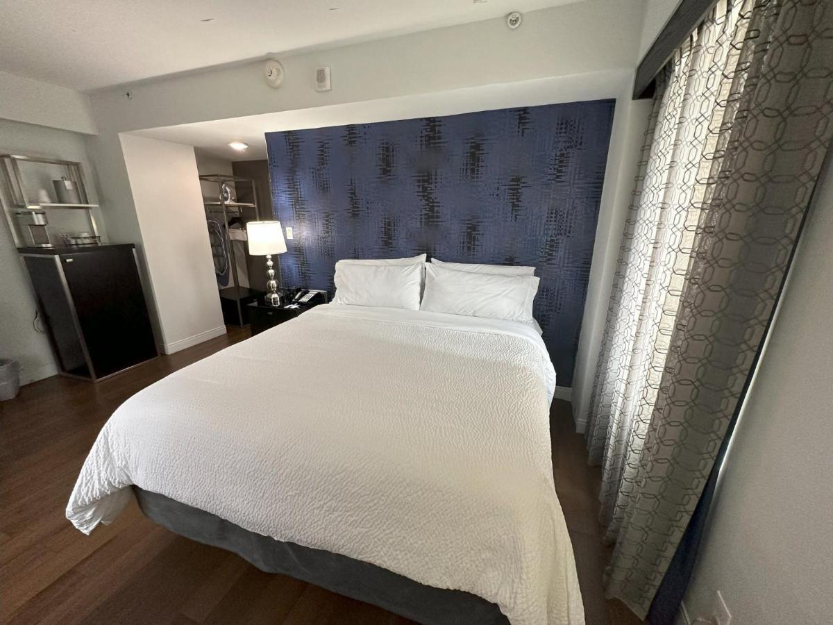 Holiday Inn Express - Dallas Downtown By Ihg Экстерьер фото